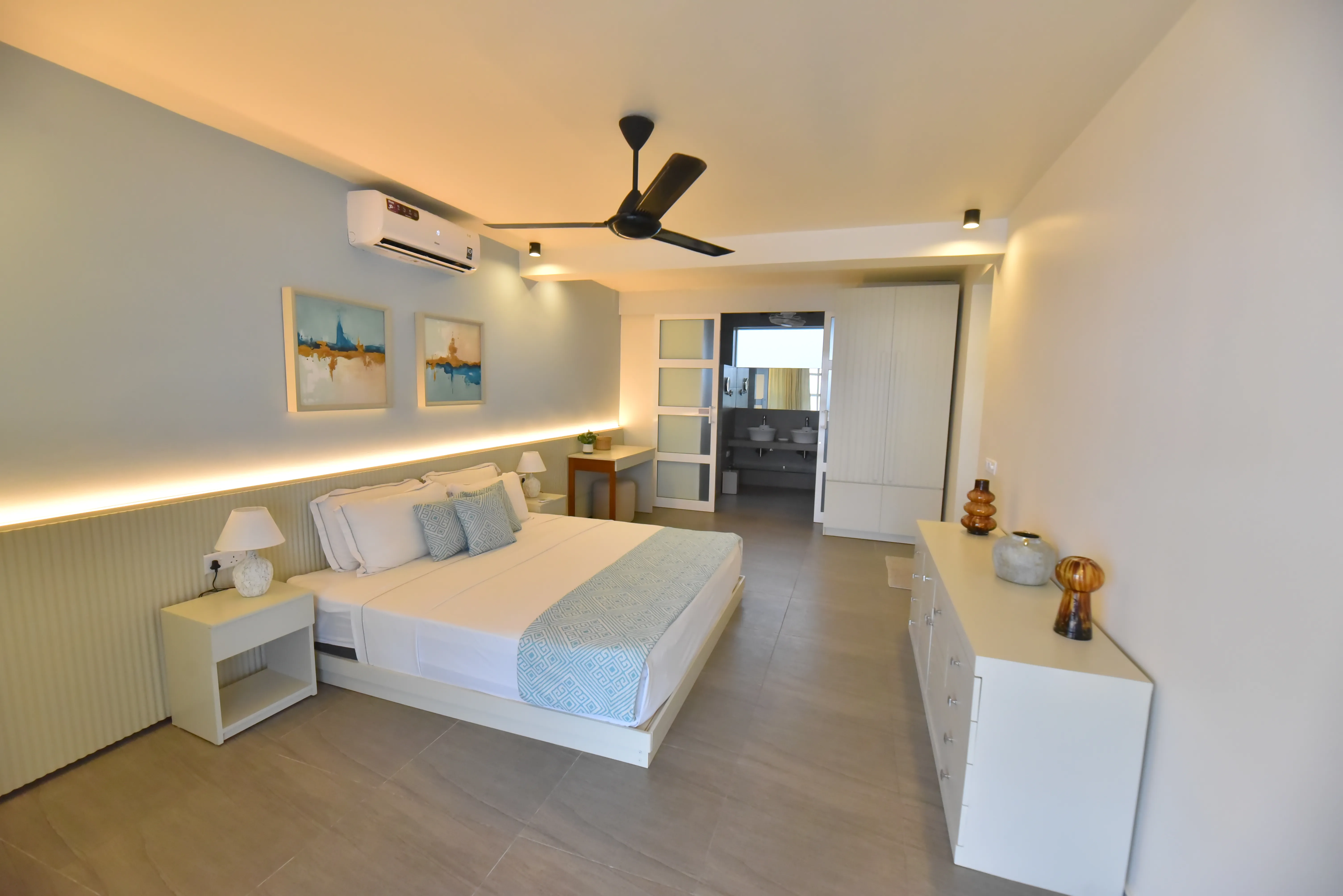 Poolside relaxation space